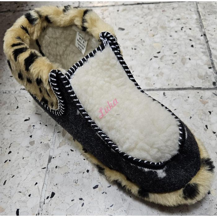 Women's Slippers B34