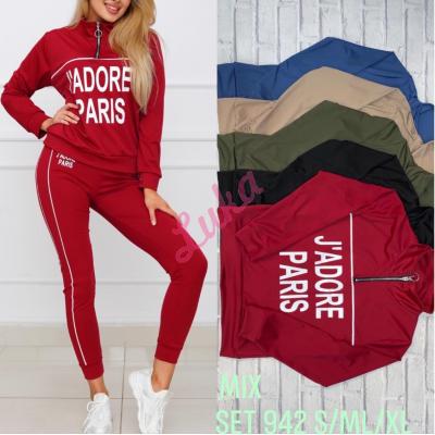 Women's tracksuit 942