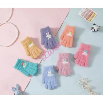 Kid's gloves rew-03