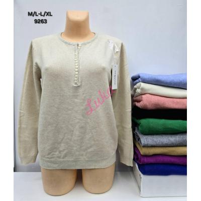 Women's sweater