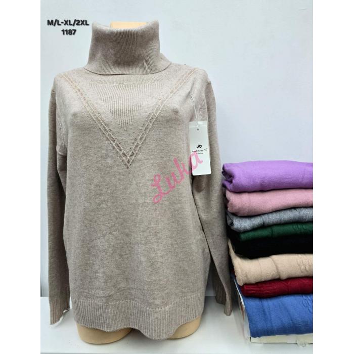 Women's sweater