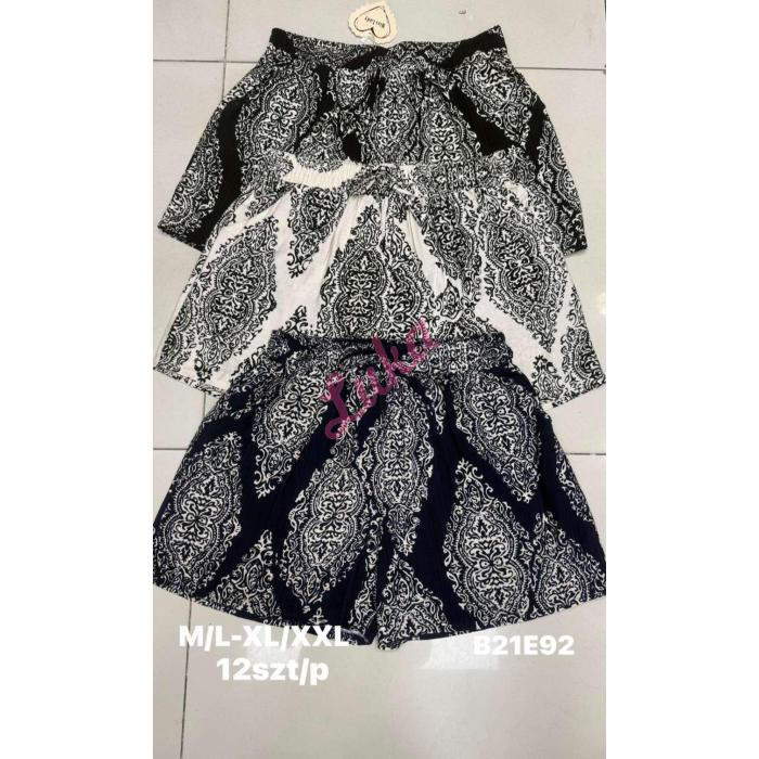 Women's Shorts B21E96