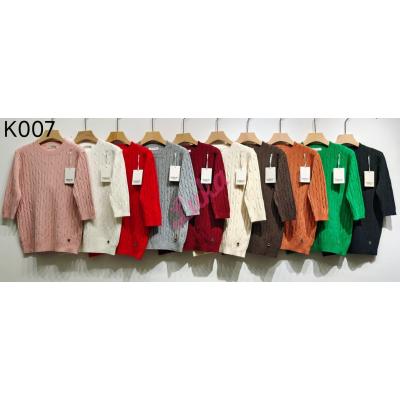 Sweter damski F839